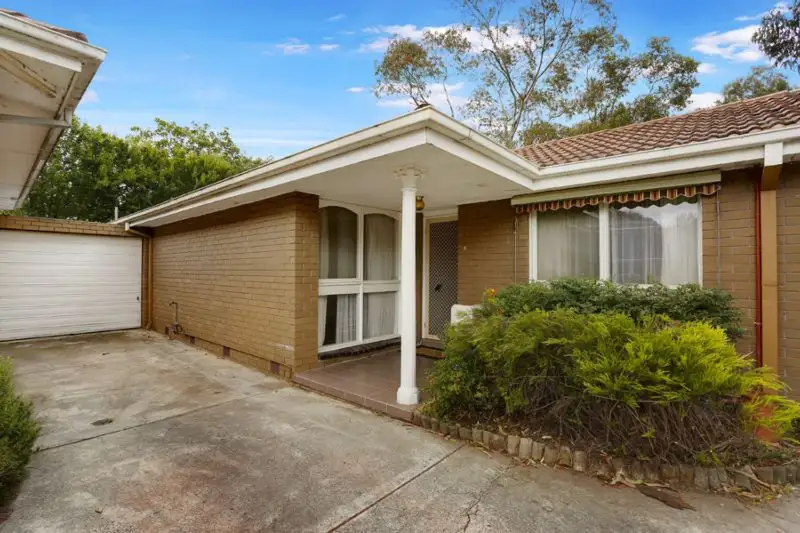 Main view of Homely unit listing, 3/15 Jordan Grove, Glen Waverley VIC 3150