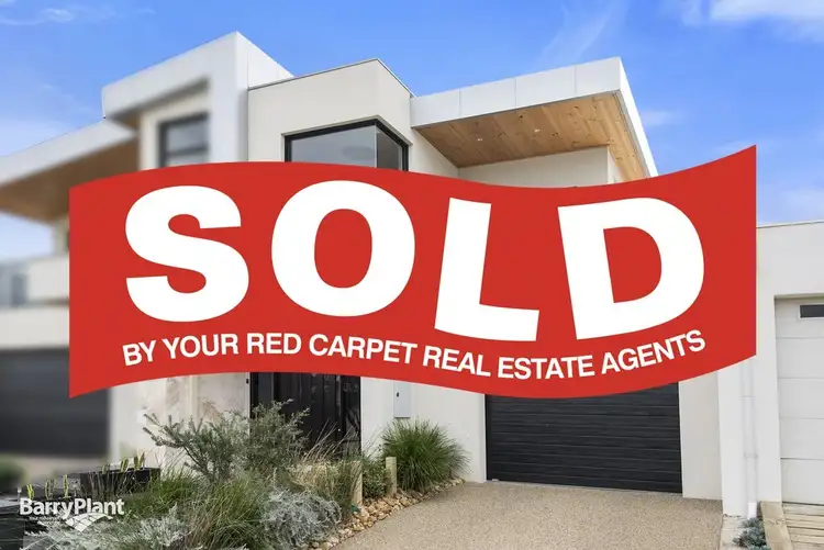 2/4 Messina Crescent, Point Cook VIC 3030