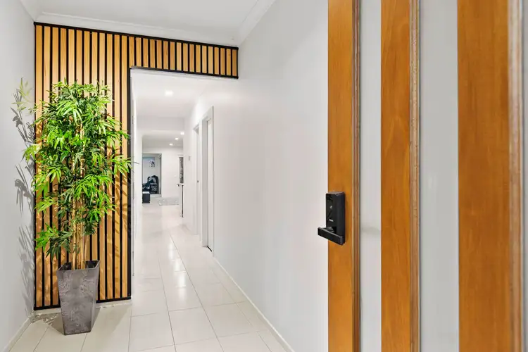 Second view of Homely house listing, 14 Warrego Circuit, Sandhurst VIC 3977