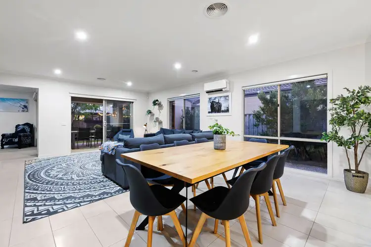Sixth view of Homely house listing, 14 Warrego Circuit, Sandhurst VIC 3977