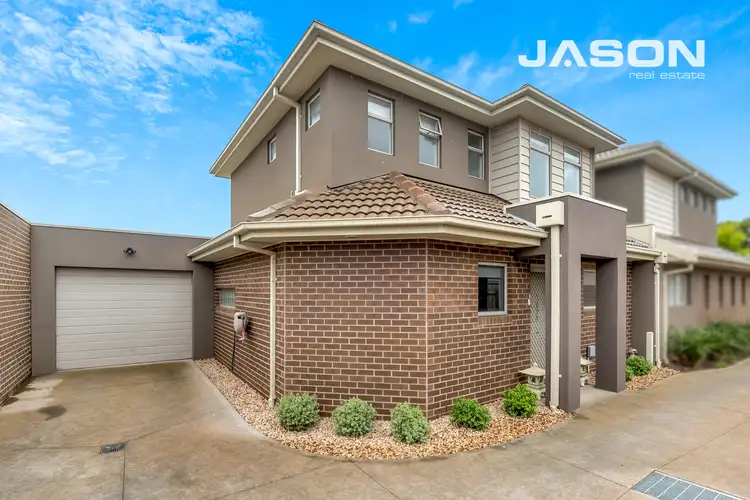 2/15 Banksia Grove, Tullamarine VIC 3043