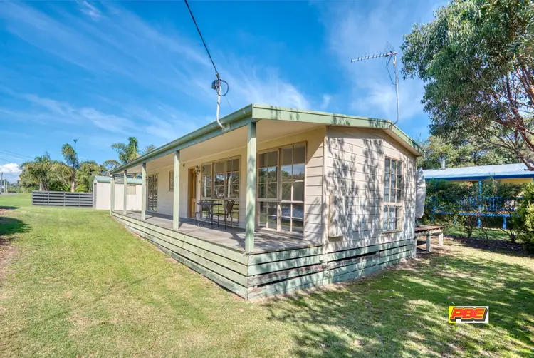 90 JUPITER BOULEVARD, Venus Bay VIC 3956
