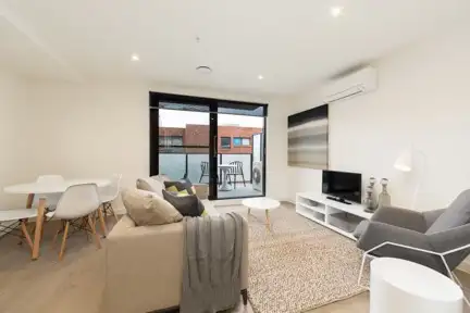 Main view of Homely apartment listing, 102/2a Henry Street, Windsor VIC 3181