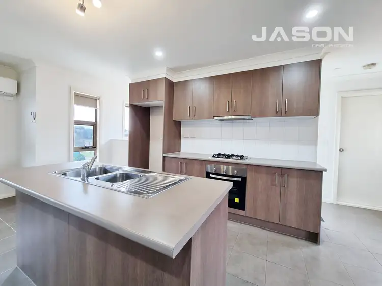 Third view of Homely townhouse listing, 11/9 Galton Circuit, Craigieburn VIC 3064