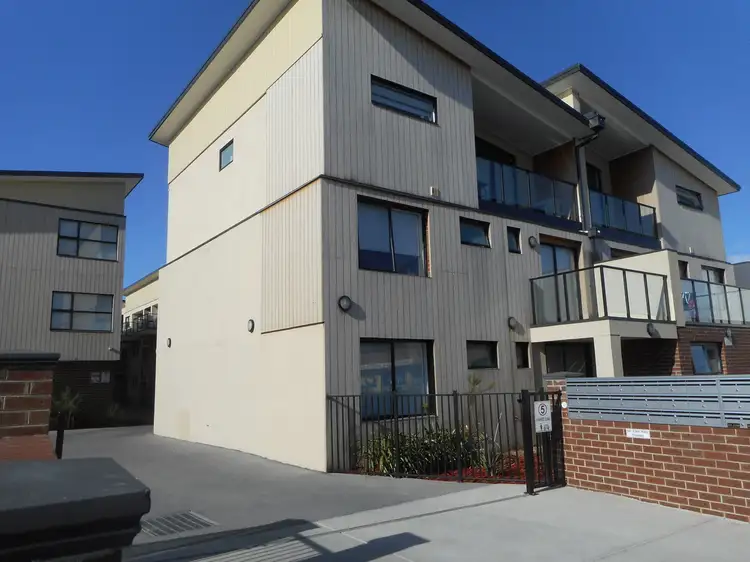 Main view of Homely unit listing, 3/836 Pascoe Vale Road, Glenroy VIC 3046