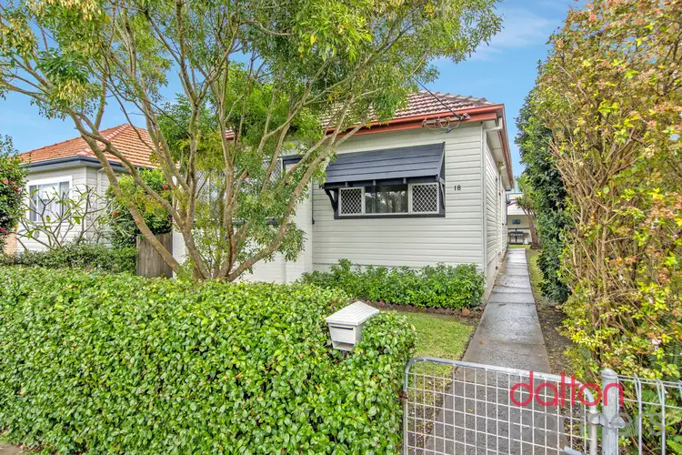 18 Phillips Street