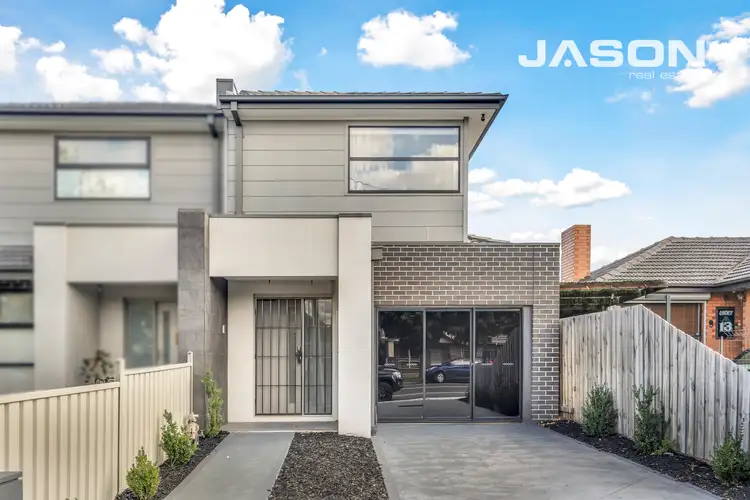 2/11 Broadmeadows Road, Tullamarine VIC 3043