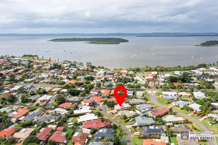 8 Lomond Place, Victoria Point QLD 4165