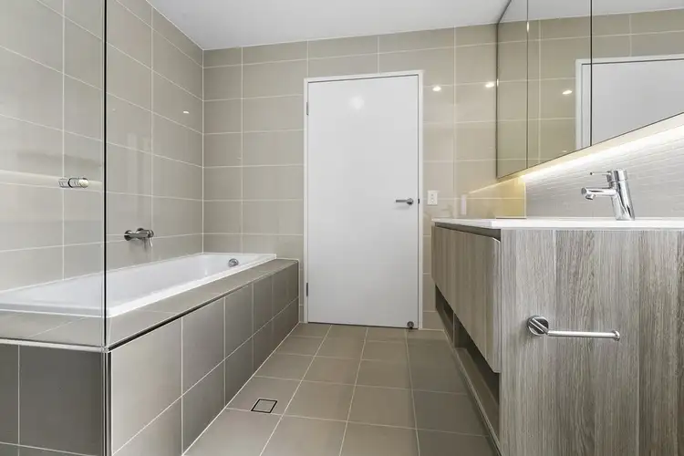 Fourth view of Homely townhouse listing, 602/12 Parkside Circuit, Hamilton QLD 4007