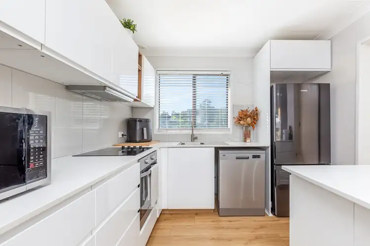 Seventh view of Homely house listing, 3 Rutherglen Place, Macquarie Hills NSW 2285
