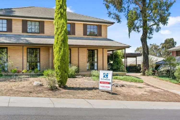 2/1 Heyington Place, Strathdale VIC 3550