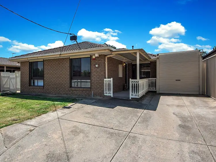 16 Fairfax Circuit, Albanvale VIC 3021