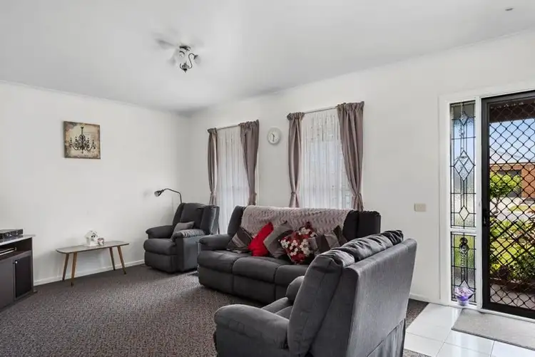 Sixth view of Homely house listing, 10 Ombana Court, Epsom VIC 3551