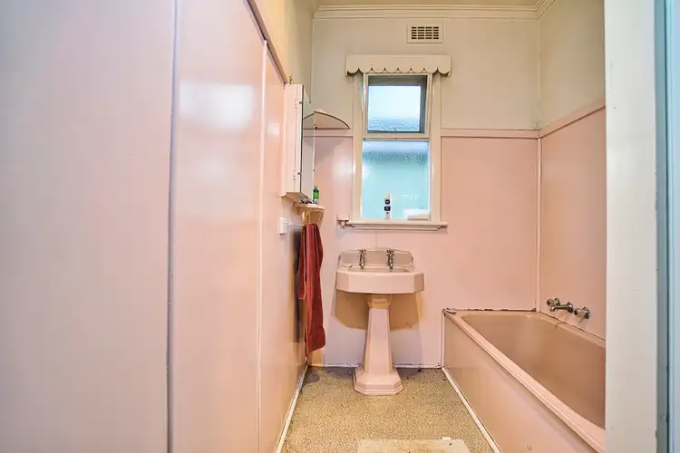 Sixth view of Homely house listing, 814A Armstrong Street, Soldiers Hill VIC 3350