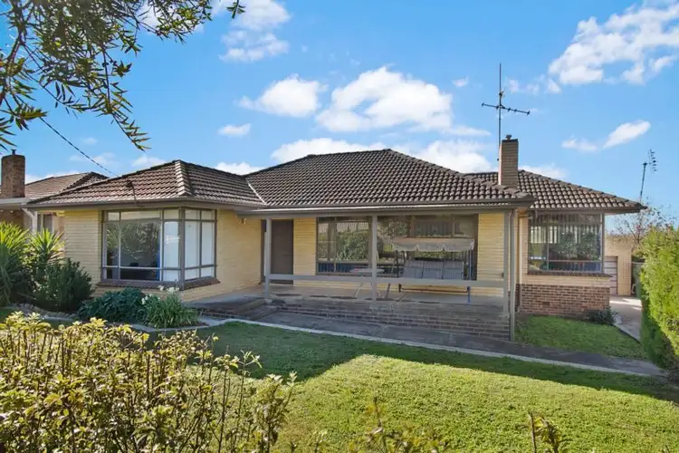 4 Jenkins Street, California Gully VIC 3556
