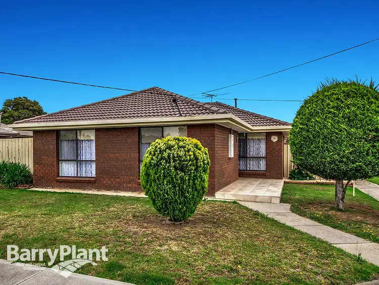 28 Glenmaggie Drive, St Albans VIC 3021