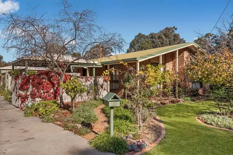 33 Hope Street, Kangaroo Flat VIC 3555