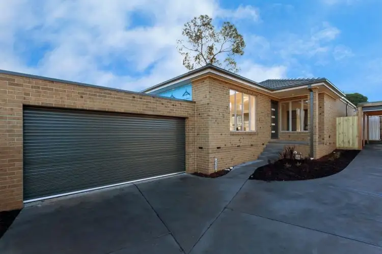 2/19 Geoffrey Drive, Kilsyth VIC 3137