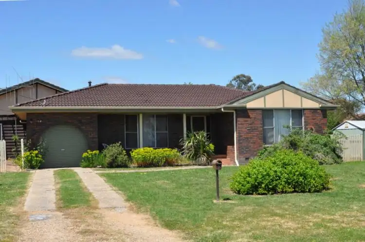 14 Banksia Place, Raglan NSW 2795