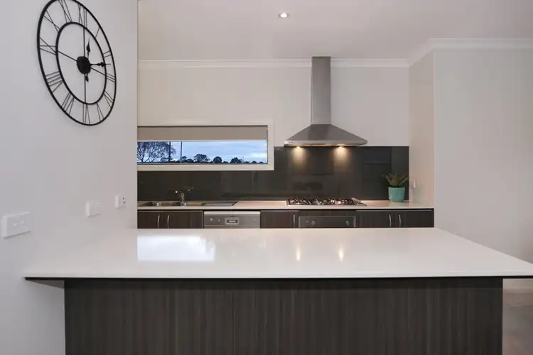 Fifth view of Homely house listing, 28 Flourish Circuit, Greenvale VIC 3059