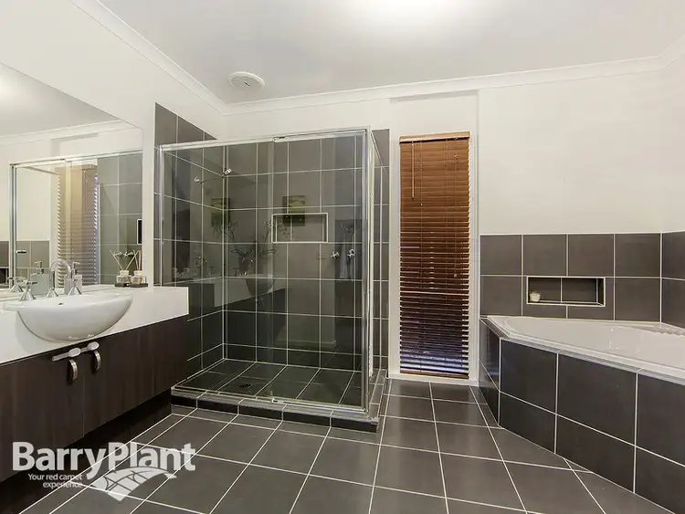 Fifth view of Homely house listing, 17 Upton Circle, Derrimut VIC 3030
