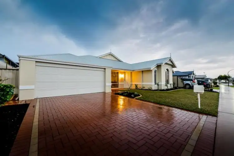 Second view of Homely house listing, 6 Weymouth Road, Aubin Grove WA 6164