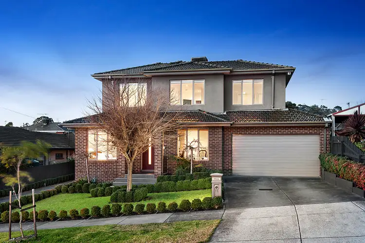 15 Curnola Avenue, Doncaster VIC 3108