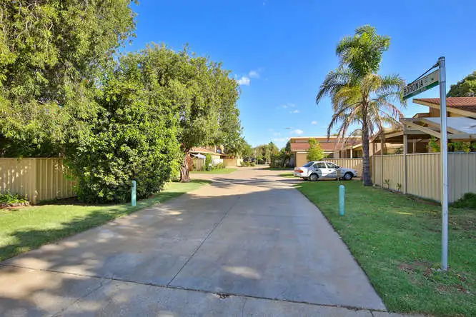 Second view of Homely house listing, 4 Boronia Court, Mildura VIC 3500