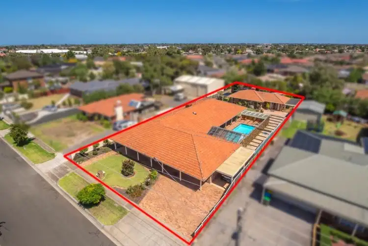 41 Wynarka Drive, Hoppers Crossing VIC 3029
