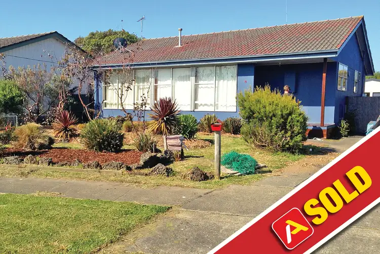 8 Wattle Crescent, Portland VIC 3305