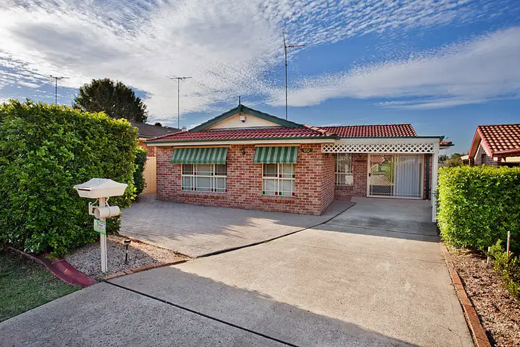 27 Kenneth Slessor Drive, Glenmore Park NSW 2745