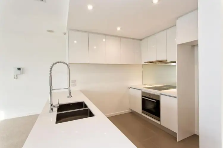 Third view of Homely apartment listing, 33/122 Maribyrnong Road, Moonee Ponds VIC 3039