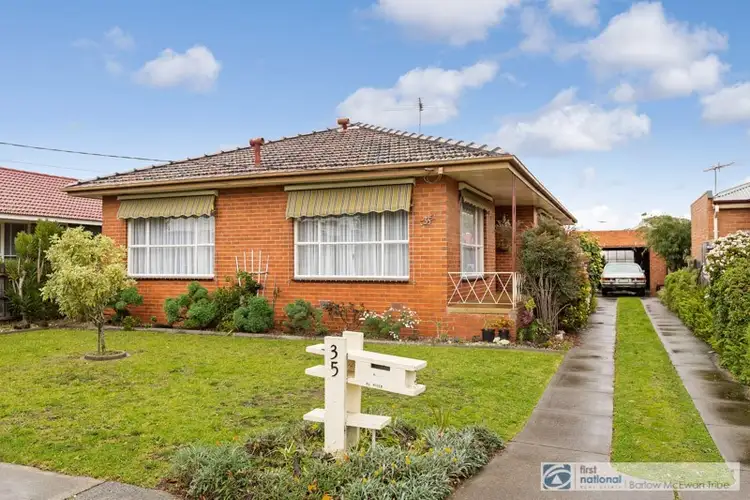 35 Curlew Ave, Altona VIC 3018