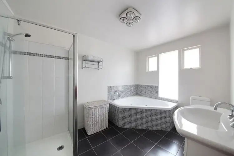 Fifth view of Homely house listing, 38 Gardeners Road, Bentleigh East VIC 3165