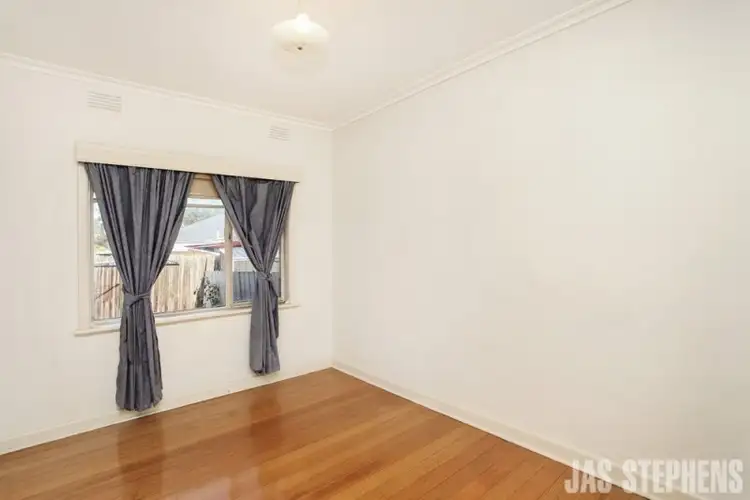 Third view of Homely unit listing, 3/2 Alexandra Avenue, Sunshine VIC 3020