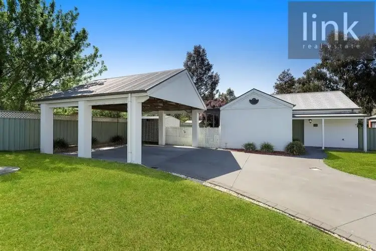 22 Creasey Place, Glenroy NSW 2640