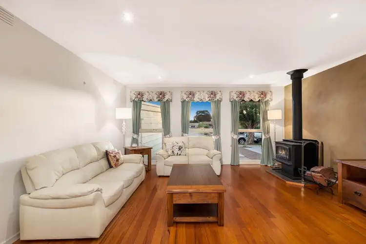 5 Chicquita Place, Mill Park VIC 3082