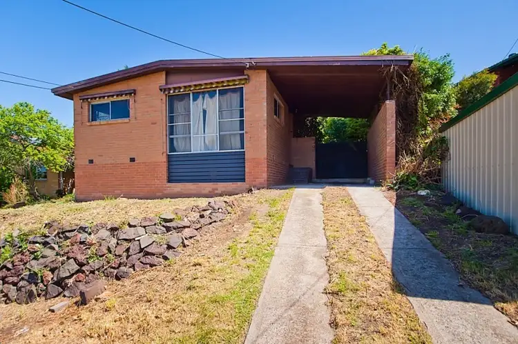 Fifth view of Homely house listing, 32 Lorraine Crescent, Jacana VIC 3047