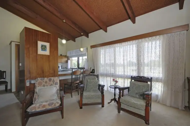 Fifth view of Homely house listing, 2 Clift Court, Traralgon VIC 3844
