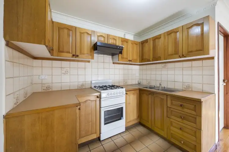 Fifth view of Homely unit listing, 1/11 Barcelona Street, Box Hill VIC 3128