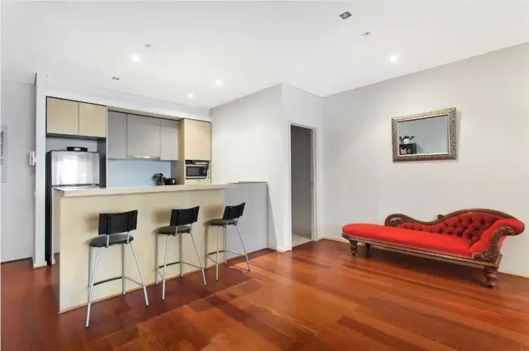 211G/86 Bay Street, Port Melbourne VIC 3207