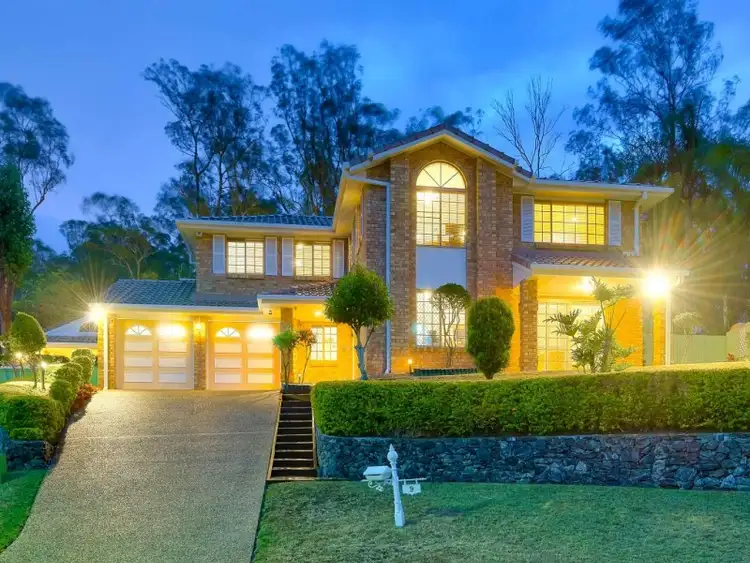 9 Hely Pl, Mount Ommaney QLD 4074