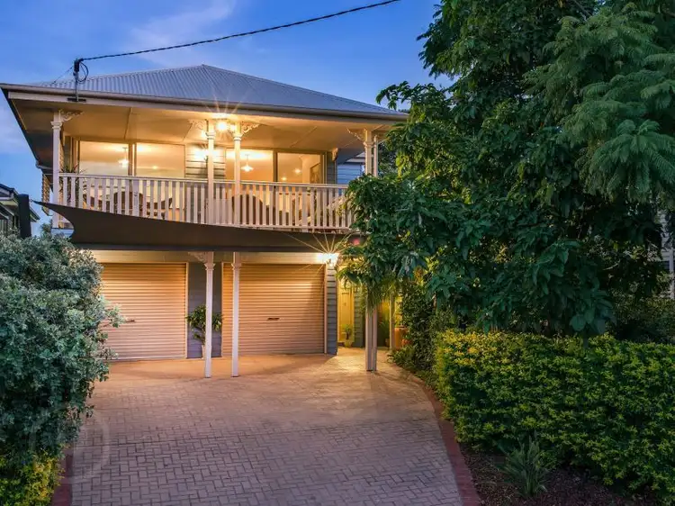 129 Fifth Avenue, Balmoral QLD 4171