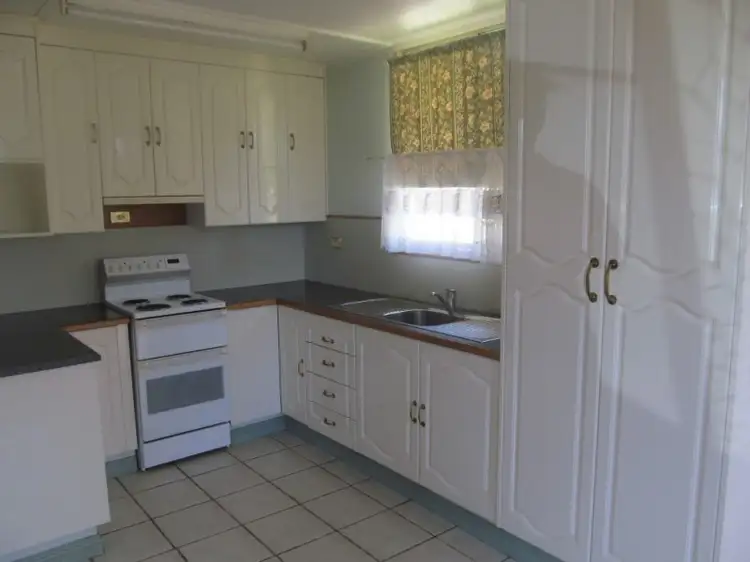 Second view of Homely house listing, 7 Dearden, Emerald QLD 4720
