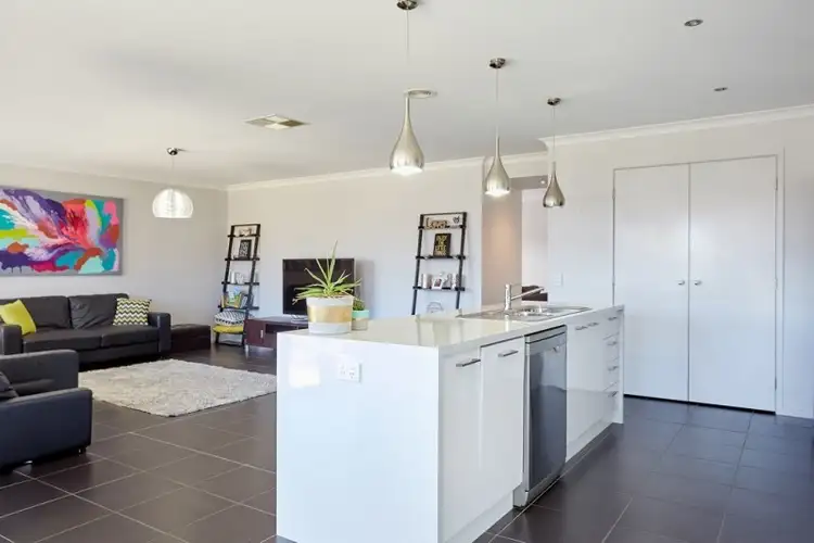 Sixth view of Homely house listing, 3 Kent Place, Strathfieldsaye VIC 3551