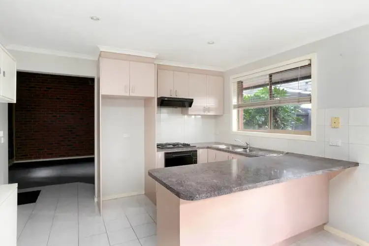 2/46 Weeden Drive, Werribee VIC 3030
