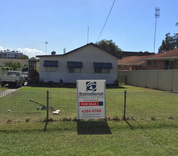 12 Armidale St, The Entrance NSW 2261