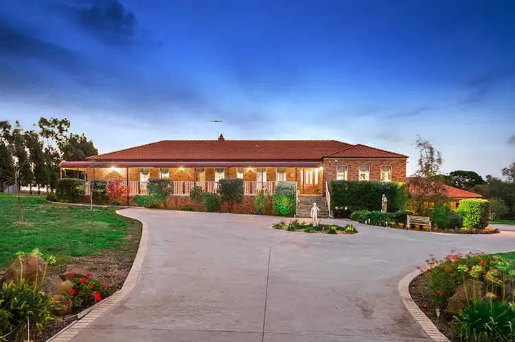 95 Summit Drive, Mickleham VIC 3064