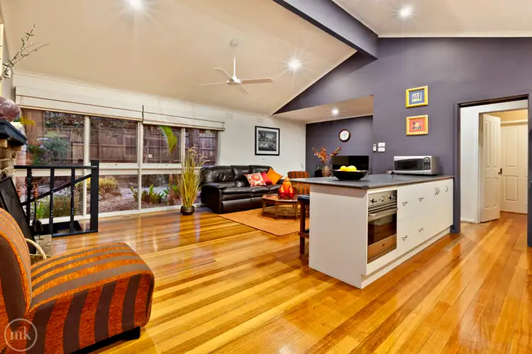 9 Finnigan Street, Research VIC 3095