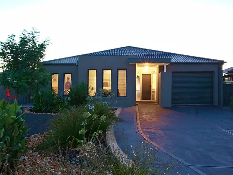 Second view of Homely house listing, 3 Waight Court, Tarneit VIC 3029